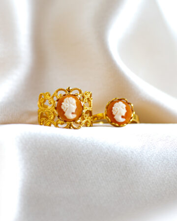 Adjustable gold plated 60s Vintage hand carved shell cameo ring.