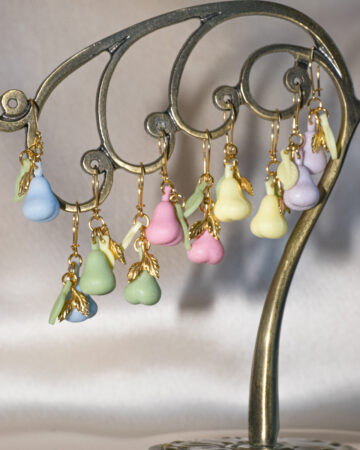 Cute vintage pear dangle earrings, miniature fruit novelty earrings.