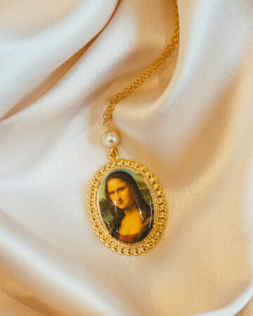Vintage Mona Lisa Renaissance painting necklace, Da Vinci La Gioconda Classic art necklace.