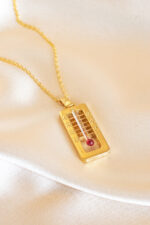 Vintage 1980s working thermometer necklace