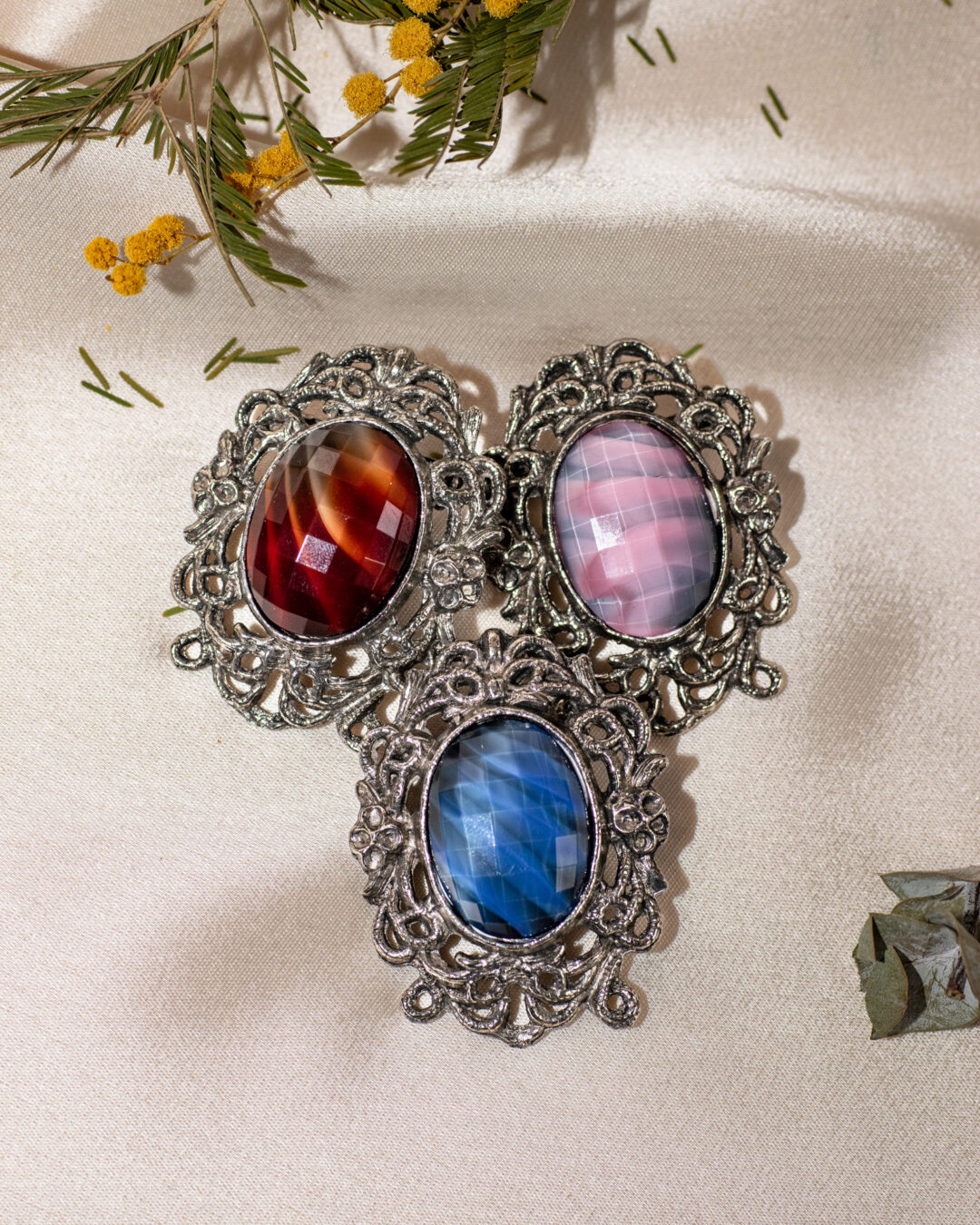Vintage Czech glass brooch